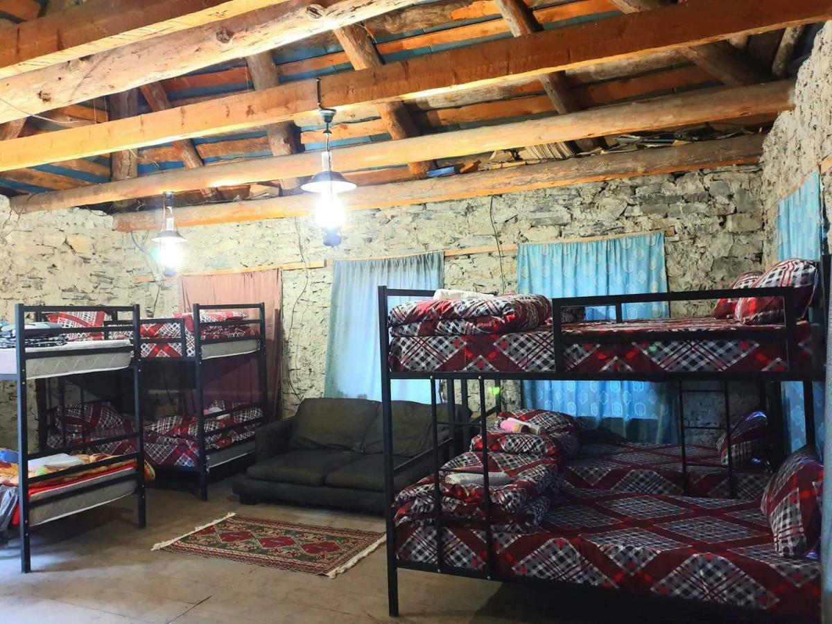 Panorama Guesthouse Mata C. Adishi Buitenkant foto