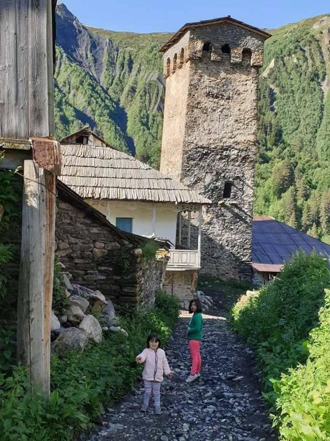 Panorama Guesthouse Mata C. Adishi Buitenkant foto